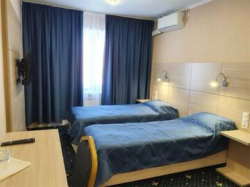 Фото номера Стандартный двухместный номер с 1 кроватью или 2 отдельными кроватями Гостиница Домик у причала г. Ломоносов 2