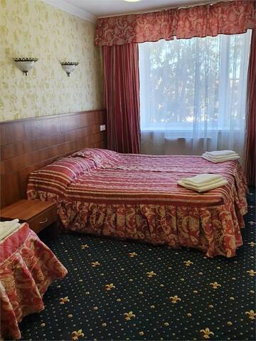 Фото номера Стандартный трехместный номер Гостиница Домик у причала г. Ломоносов 3